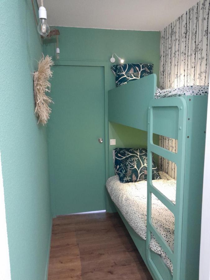 Joli 2 Pieces Sur Le Port Avec Piscine, Terrasse, Parking Apartment Capbreton Bagian luar foto